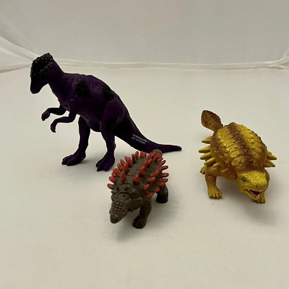 Lot Of 21 Various Plastic Dinosaur Figures Colorful Tyrannosaurus Stegosaurus